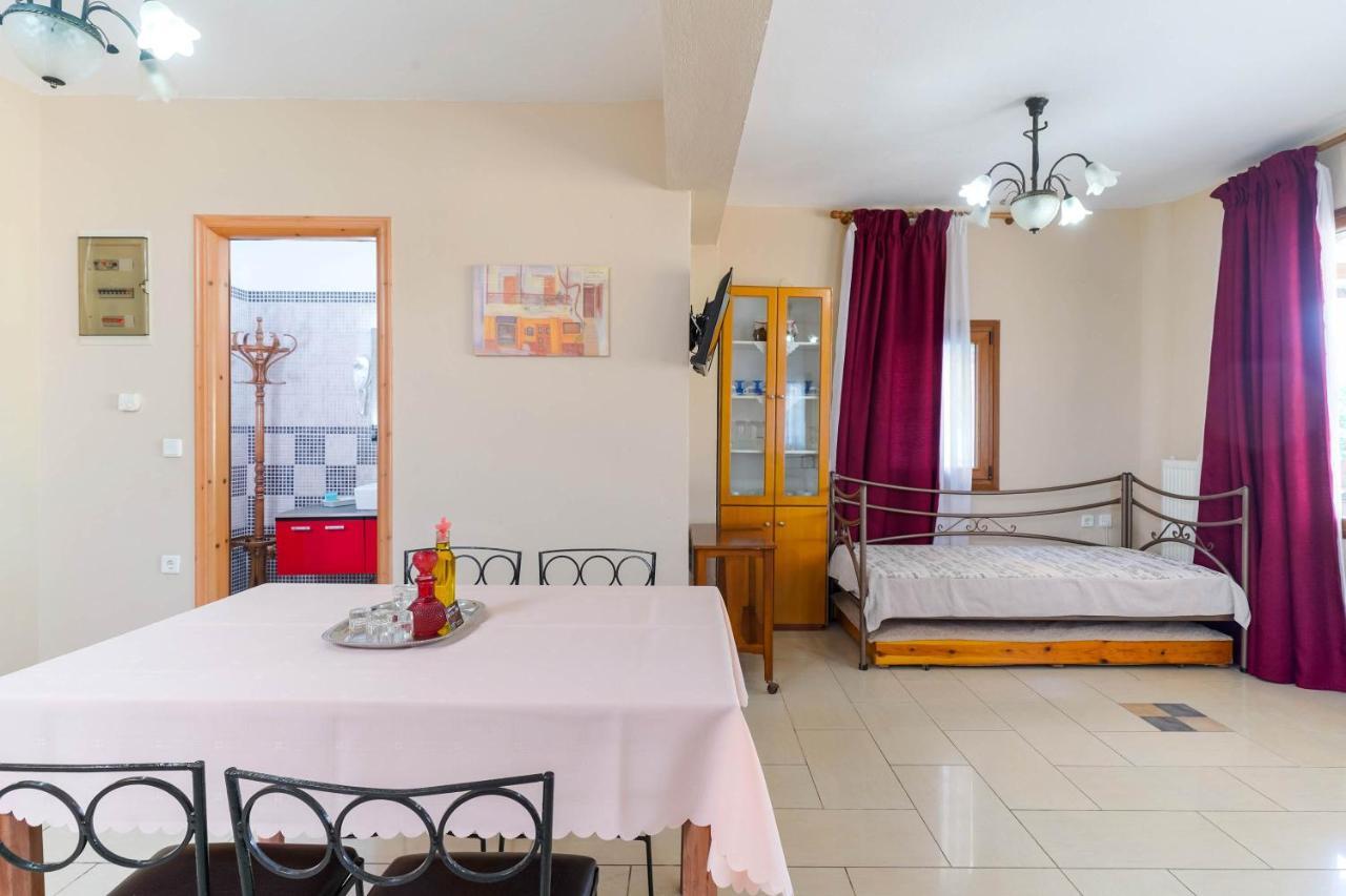 Golden Nest Apartment